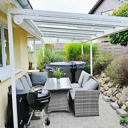 Kranichhoehe Dom wakacyjny *